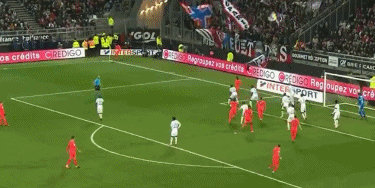 媒体人：郑智执教西海岸也不错，但不可避免地要跟邵佳一对比