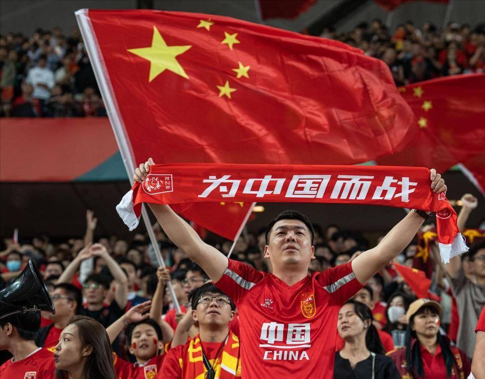 FIFA官方：C罗因直红被禁赛3场，剩余两场被缓期一年执行