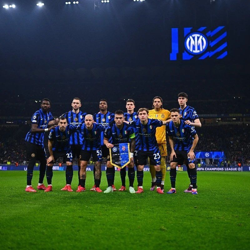 加比亚抱怨对手拖延时间，主裁：补时给了，你们想要15分钟吗