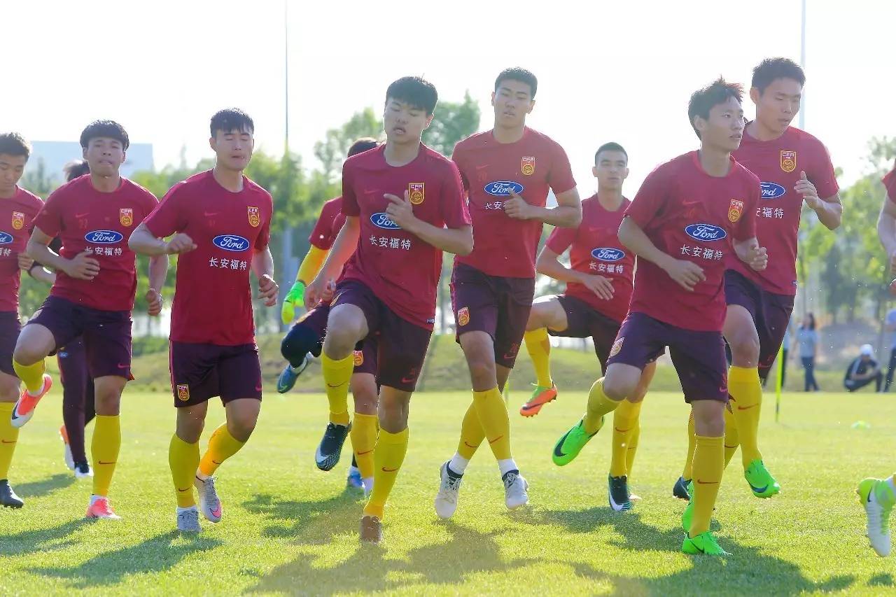 Lwx今日语录合集：你是Leyan吗，一拳想把这个防御塔秒了
