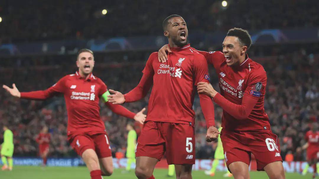 皇马右后卫告急！哈维·阿隆索面临五大选择，巴尔韦德成最佳替身